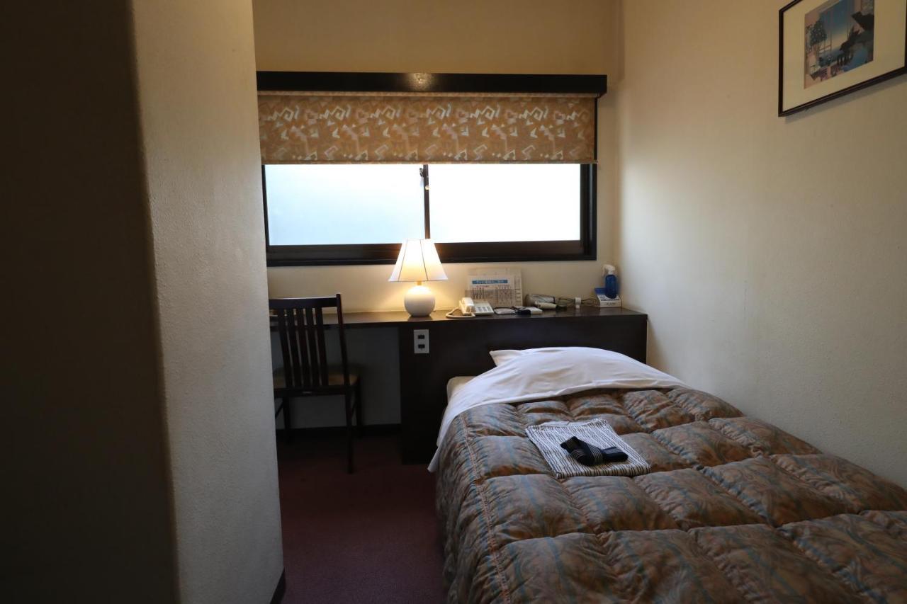 Hotel New Yama Наґано Екстер'єр фото