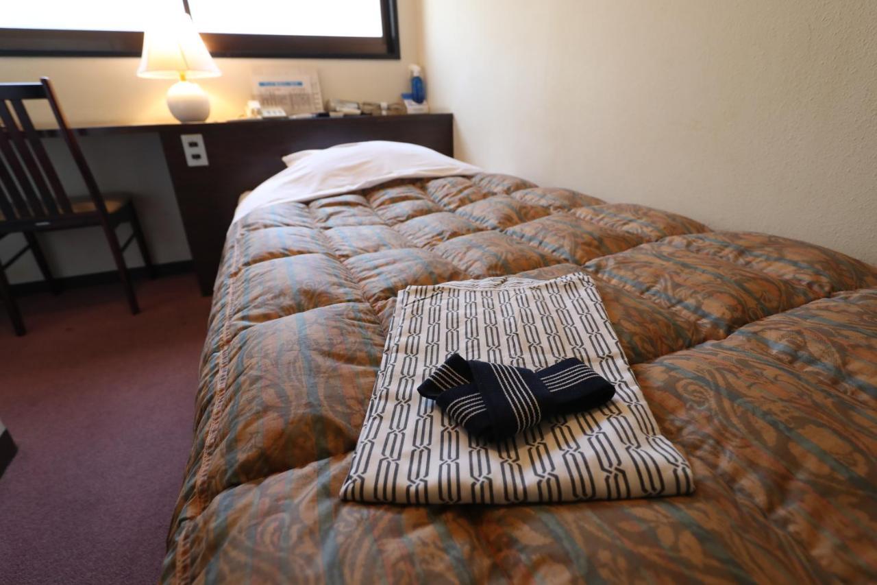 Hotel New Yama Наґано Екстер'єр фото